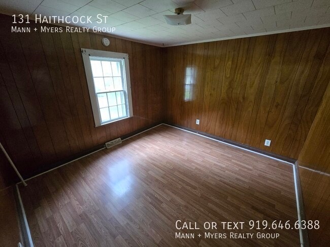 Building Photo - 131 Haithcock St