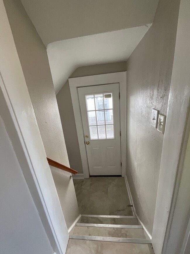 Building Photo - 21670 Ball Ave