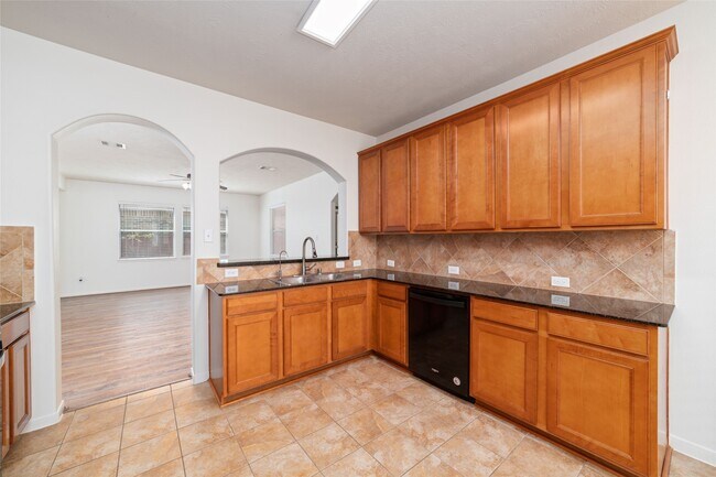 Building Photo - 8914 Parlin Ridge Dr