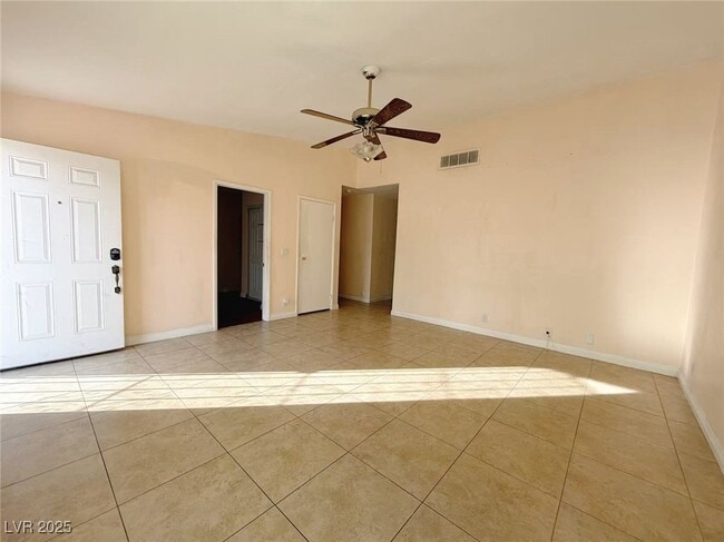 Building Photo - 6388 Mockingbird Ln