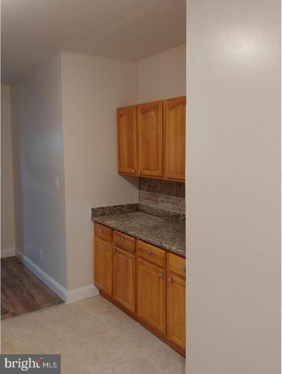 Building Photo - 889 N 47th St