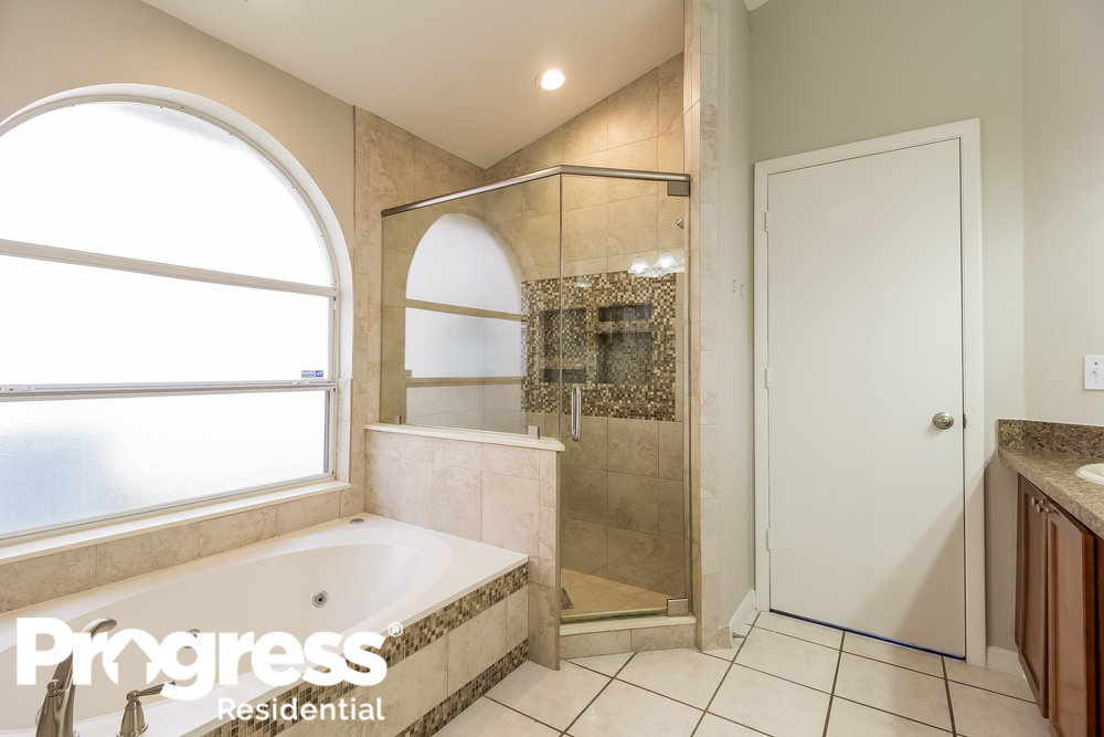 Building Photo - 593 Brightview Dr