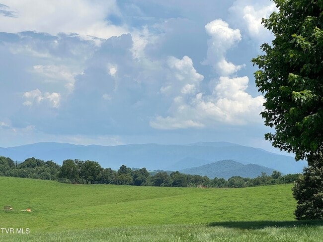 Building Photo - 3655 W Allens Bridge Rd