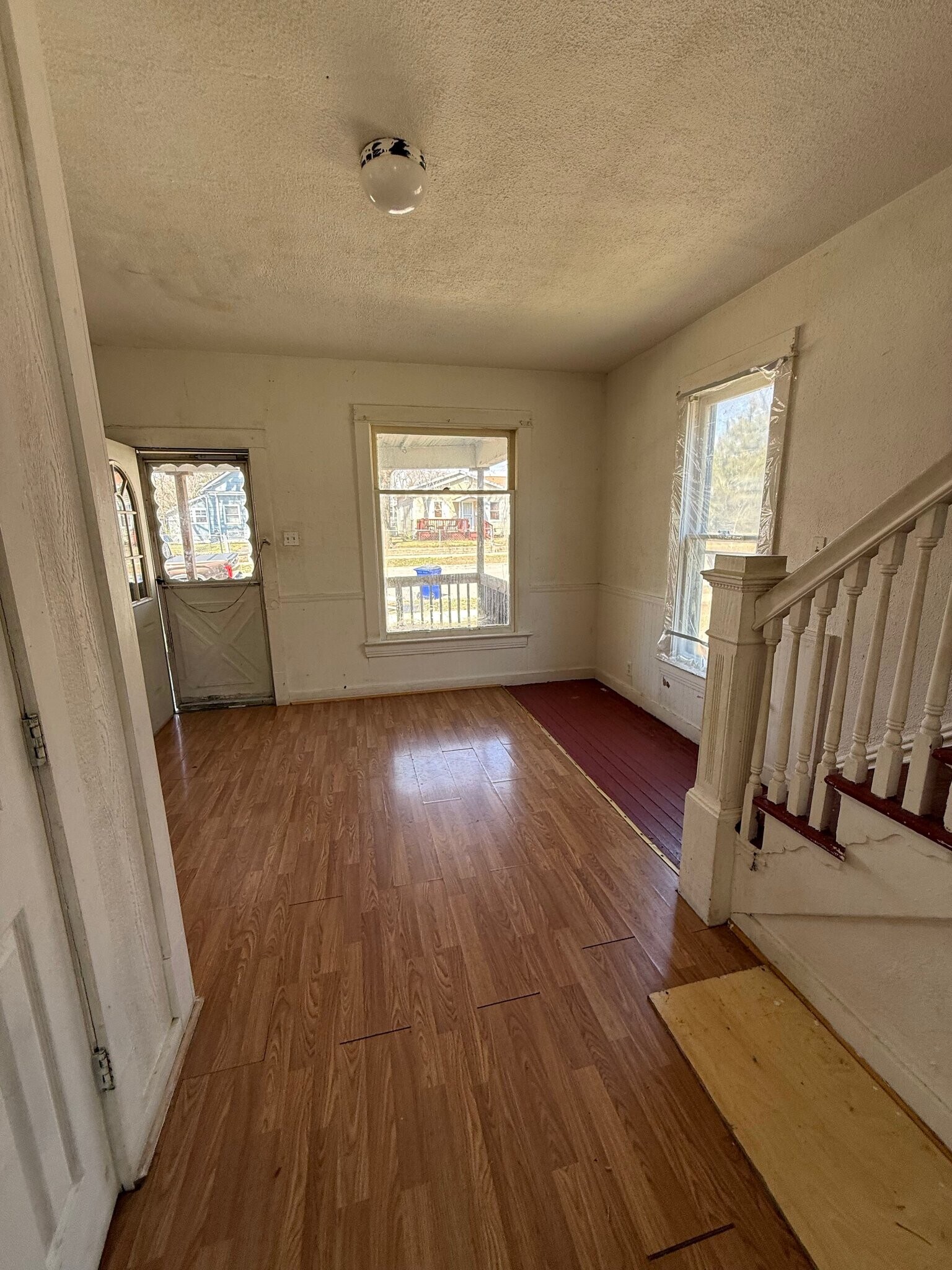 Building Photo - 767 E Whitmer St