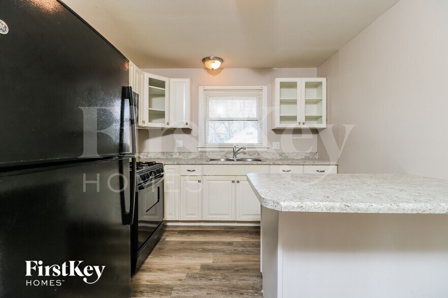 Building Photo - 5134 Abington Rd