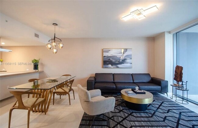 Building Photo - 1000 Brickell Plaza