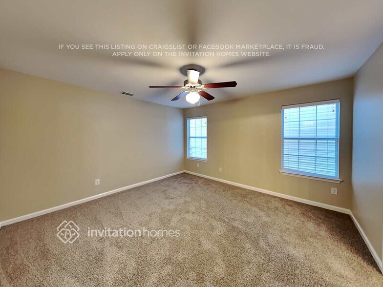 Building Photo - 114 Hidden Creek Dr