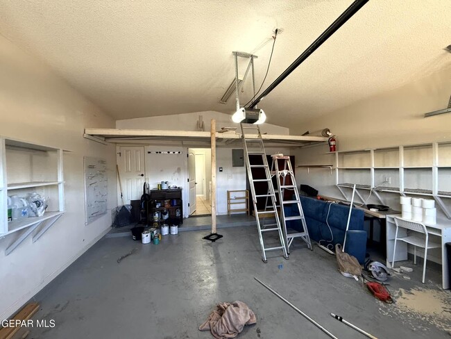 Building Photo - 5448 Ignacio Frias Dr