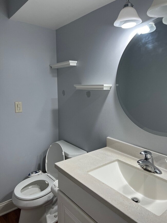 Building Photo - 641 Surfside Point