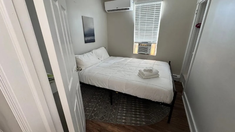 Building Photo - 135 S Ocean Ave