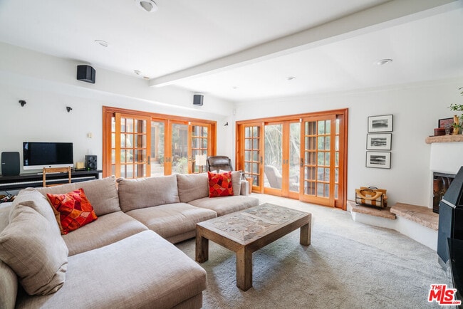 Building Photo - 1311 Maple St