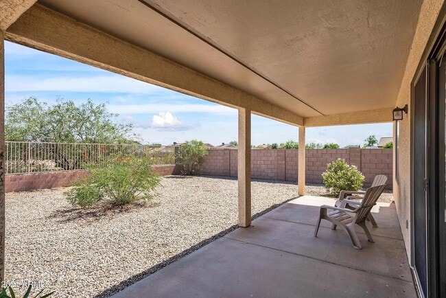 Building Photo - 23471 N Desert Dr