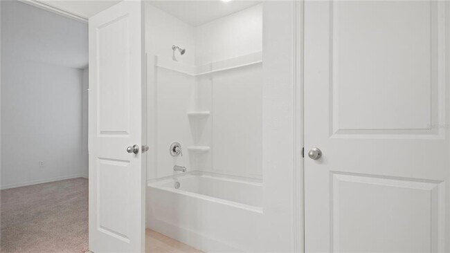 Building Photo - 2942 Lavanda Dr