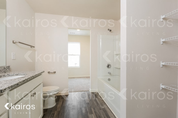 Building Photo - 845 VISTAMOUNT PATH