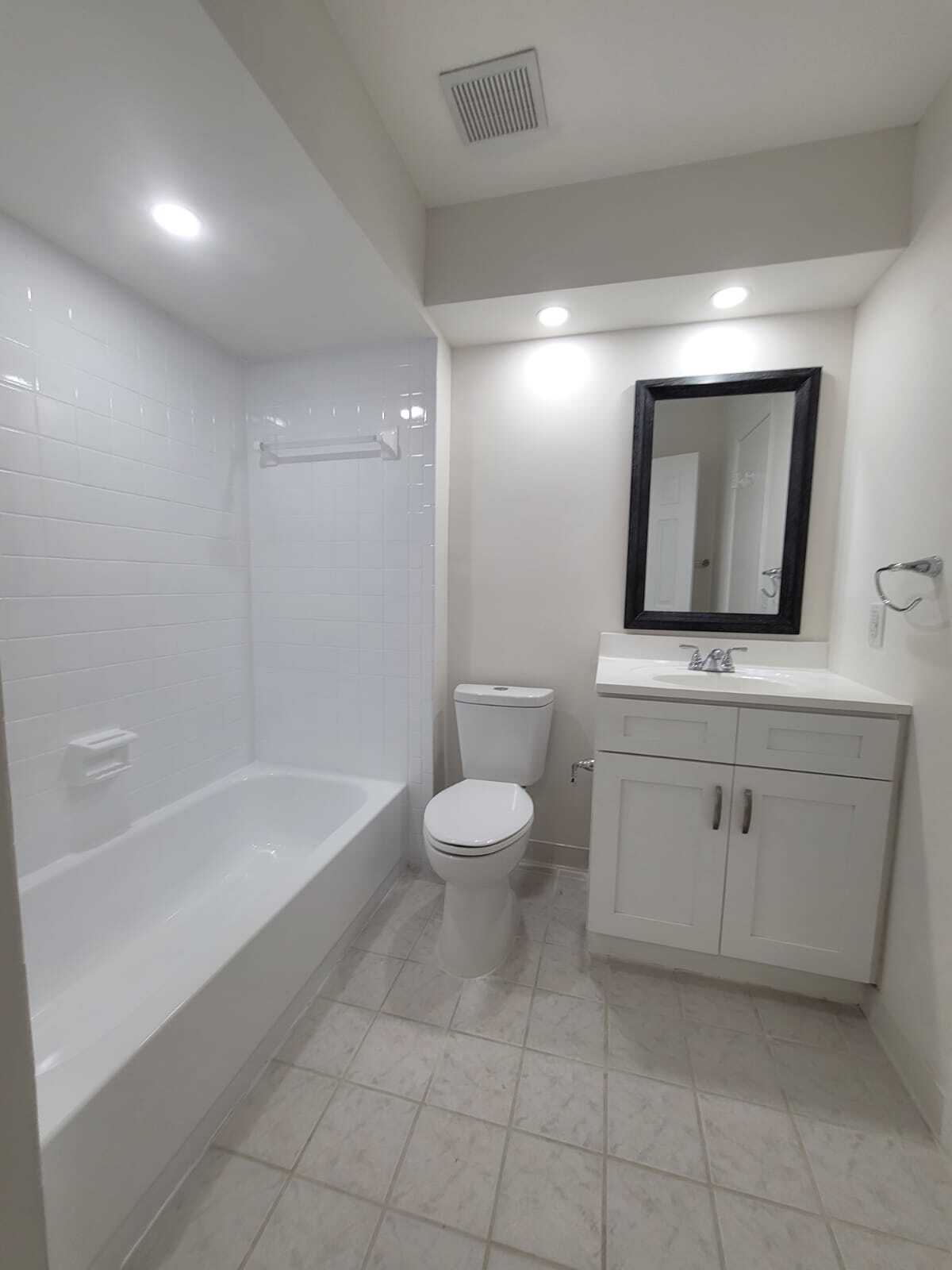 Building Photo - 6141 Oak Cluster Cir