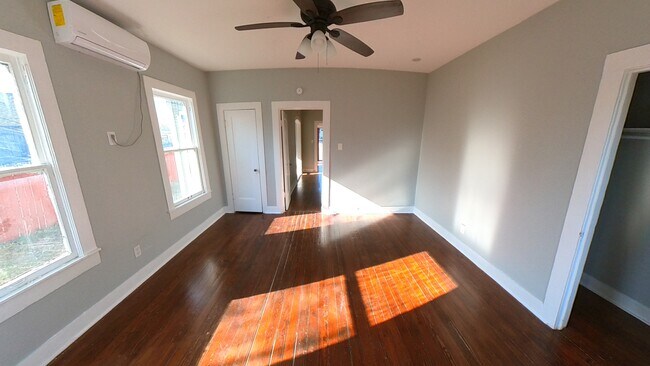 Building Photo - 538 Kayton Ave