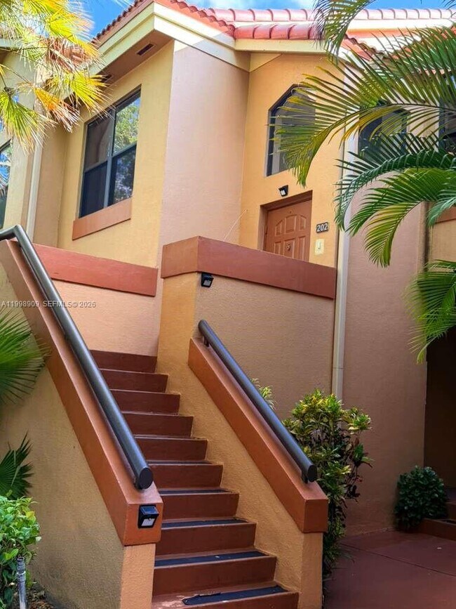 Building Photo - 15515 N Miami Lakeway