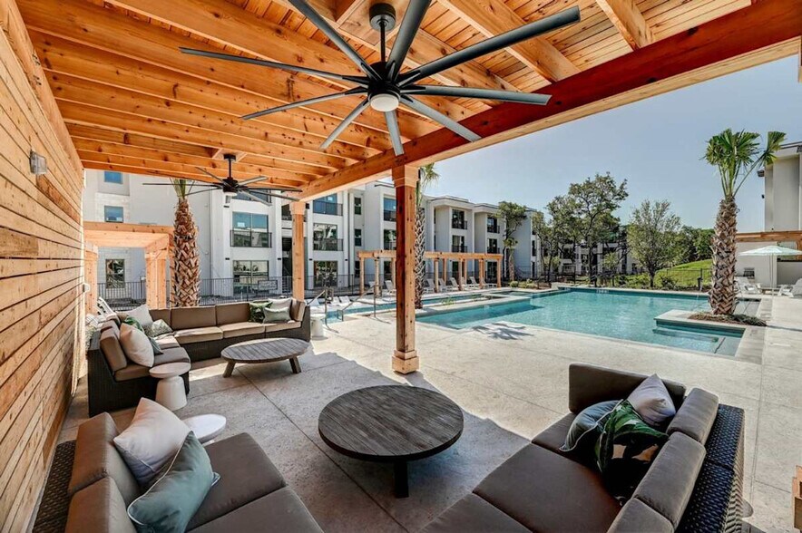 Building Photo - 7522 1/2 West Slaughter Lane-SI FL1-ID1537453P