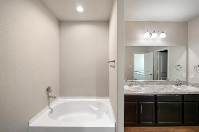 Building Photo - 20915 Azelea Field St