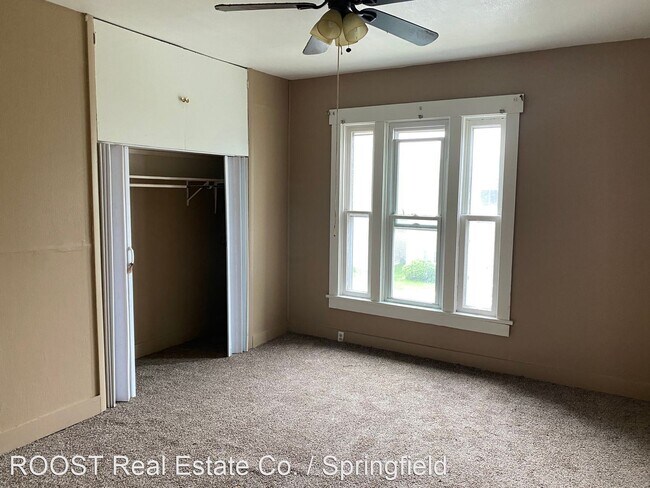 Building Photo - 3 br, 1.5 bath House - 236 E Northern Ave