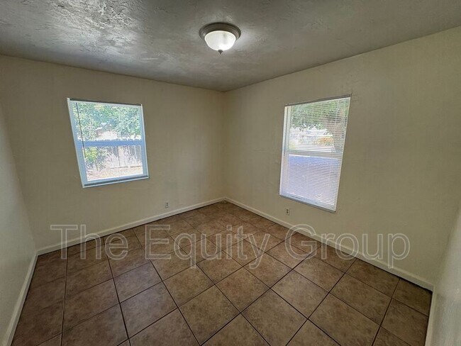 Building Photo - 1265 I St