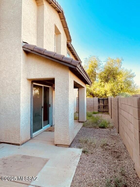 Building Photo - 2736 N Neruda Ln