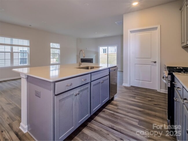 Building Photo - 1603 Swallow Tail Dr