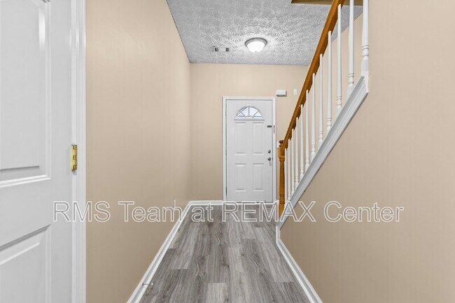Building Photo - 4932 Vireo Dr