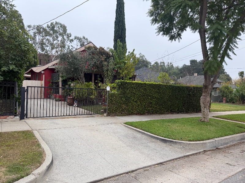 Building Photo - 1866 El Sereno Ave