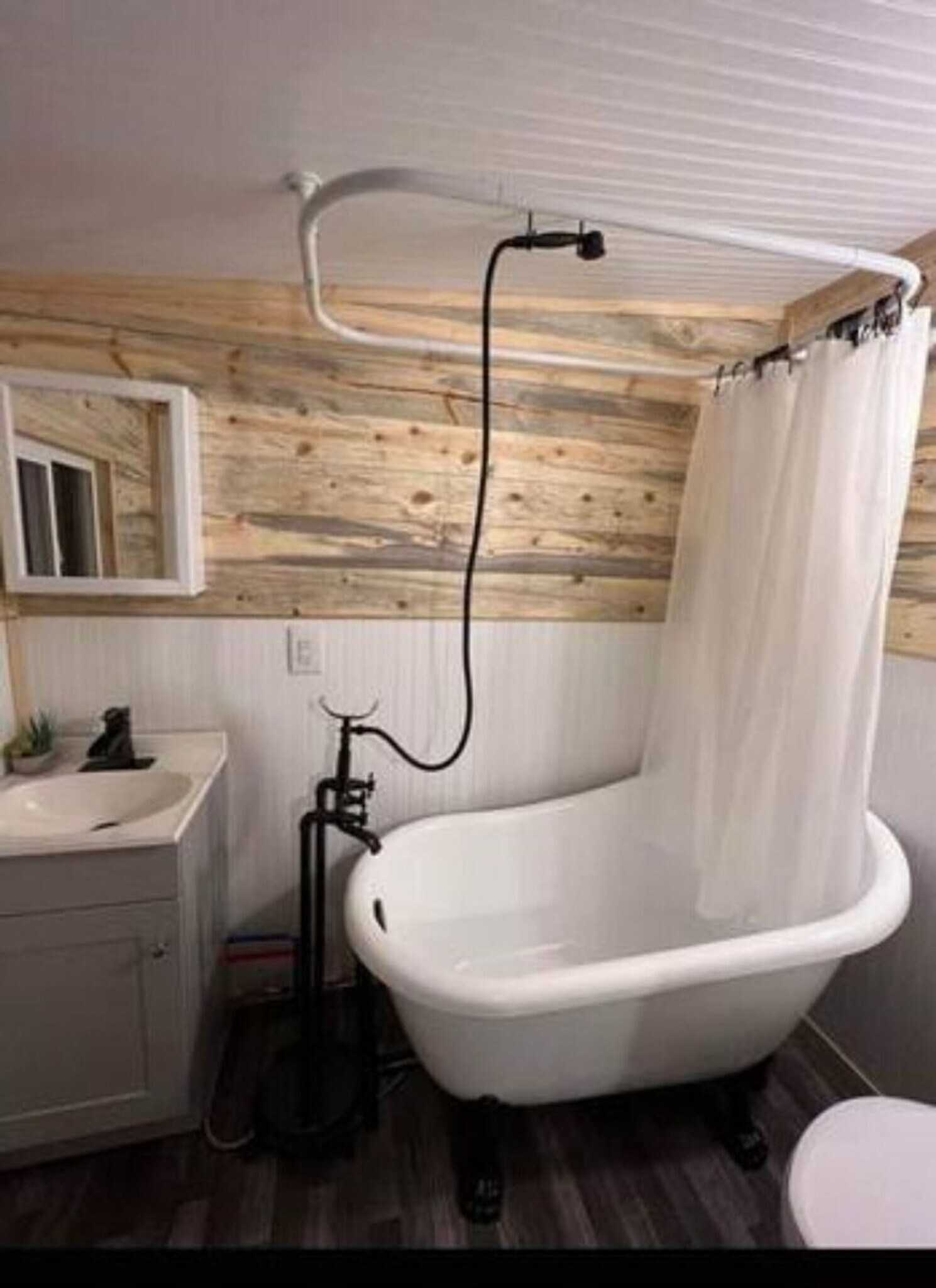 Building Photo - 6554 OR-238