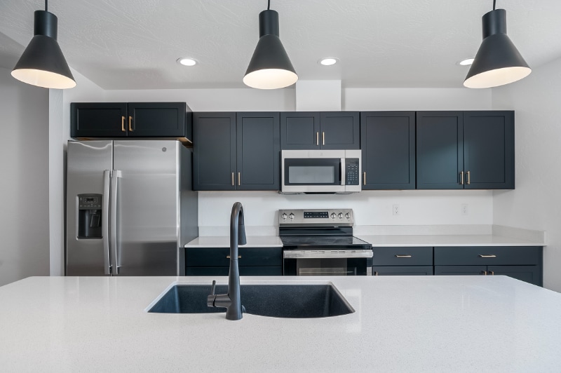 Building Photo - 116 W View Dr