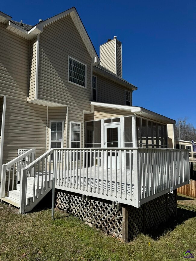 Building Photo - 282 Northridge Dr