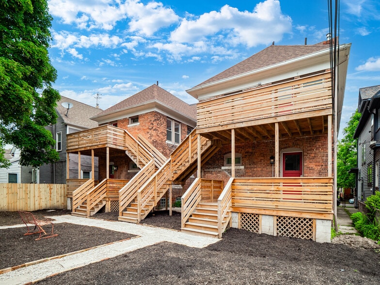 private balconies - 1854 W 48th St