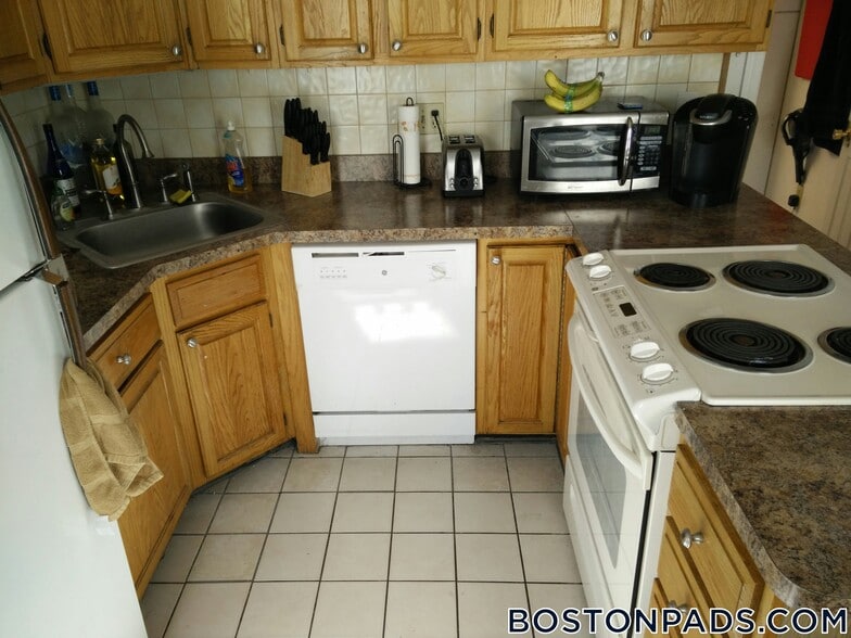 Building Photo - 22 St Cyprians Pl