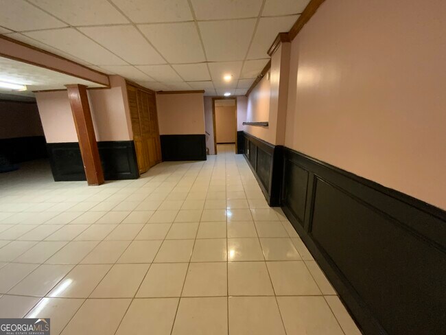 Building Photo - 5697 Grey Fox Cir