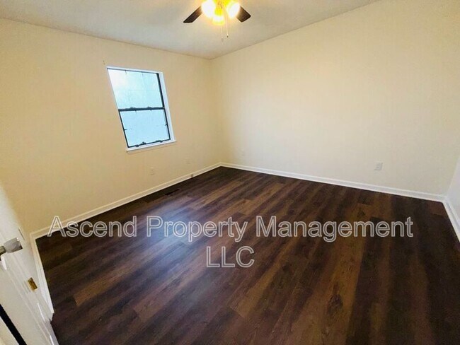 Building Photo - 807 Arlington Ave