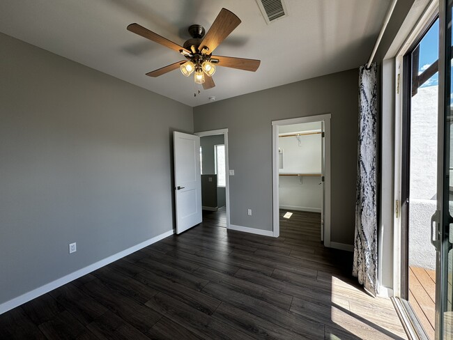 Building Photo - 844 Tijeras Ave NW
