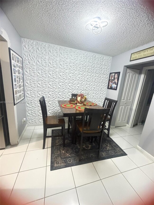 Building Photo - 3001 NW 4th Terrace