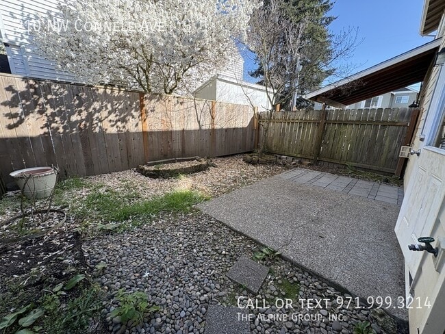 Building Photo - 210 NW Connell Ave