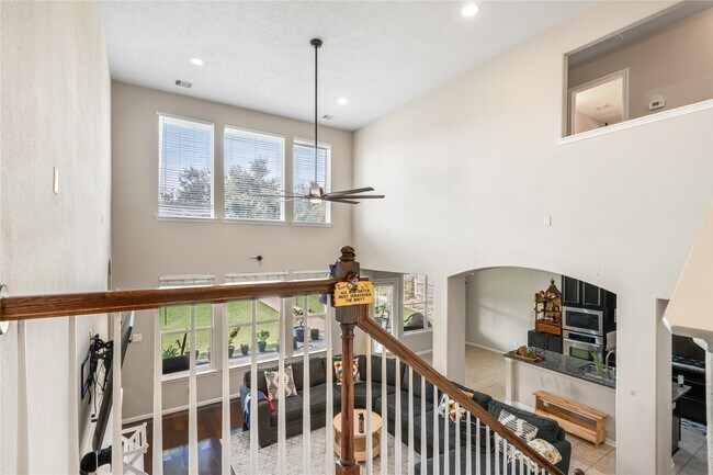 Building Photo - 6819 Lavington Way