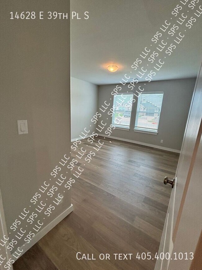 Building Photo - 14628 E 39th Pl S