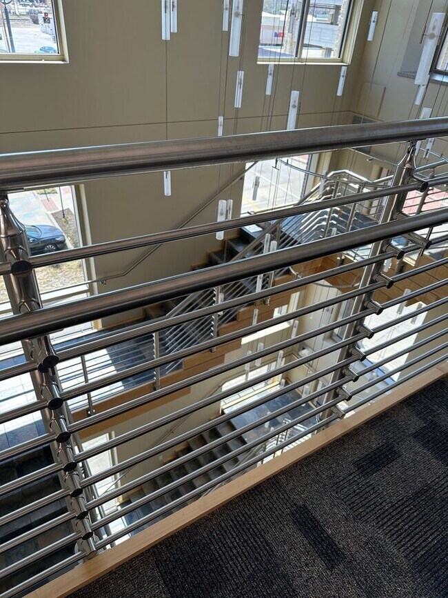 Building Photo - Blue Earth Place-One Bedroom available