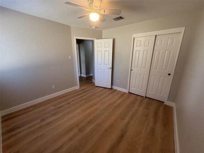 Building Photo - 1207 Shaun Dr