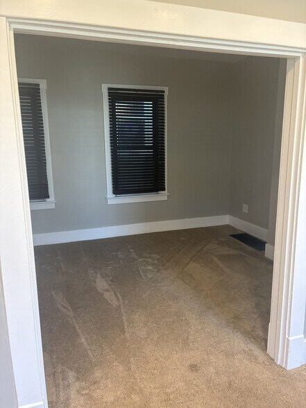 Building Photo - 486 McCargo St
