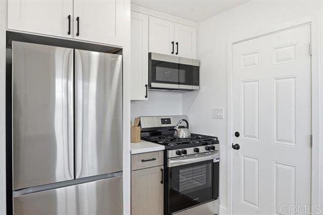 Building Photo - 702 Oaklawn Ave