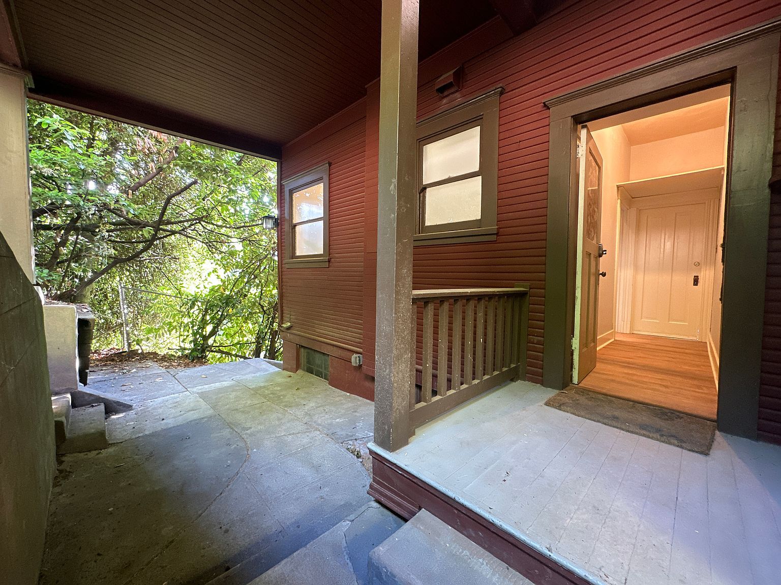 Building Photo - 1843 SW 16th Ave