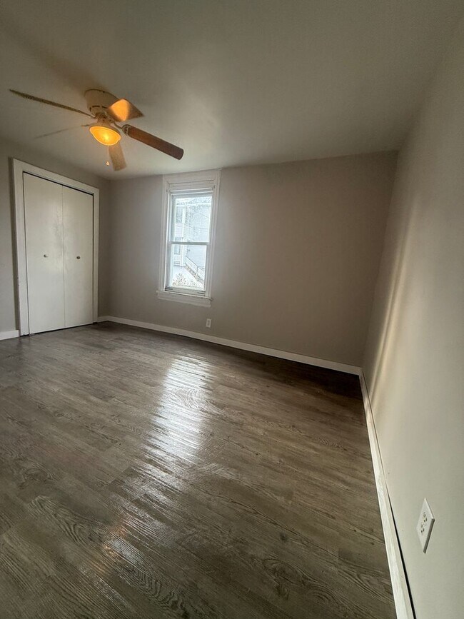 Building Photo - 421-423 Parkinson St Monongahela PA 15063