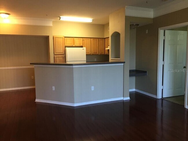 Building Photo - 3384 Corona Village Way