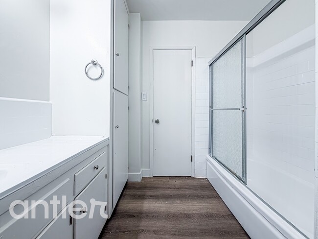 Building Photo - 4510 Pinafore St