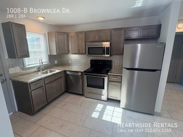 Building Photo - 1008 Brownlea Dr